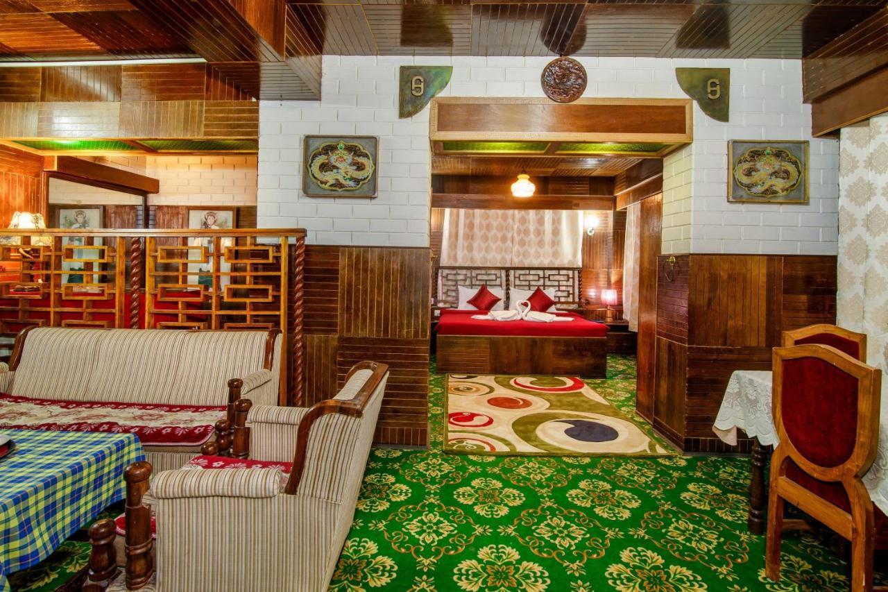Montis Soyang Premium Heritage Hotel Гангток Экстерьер фото