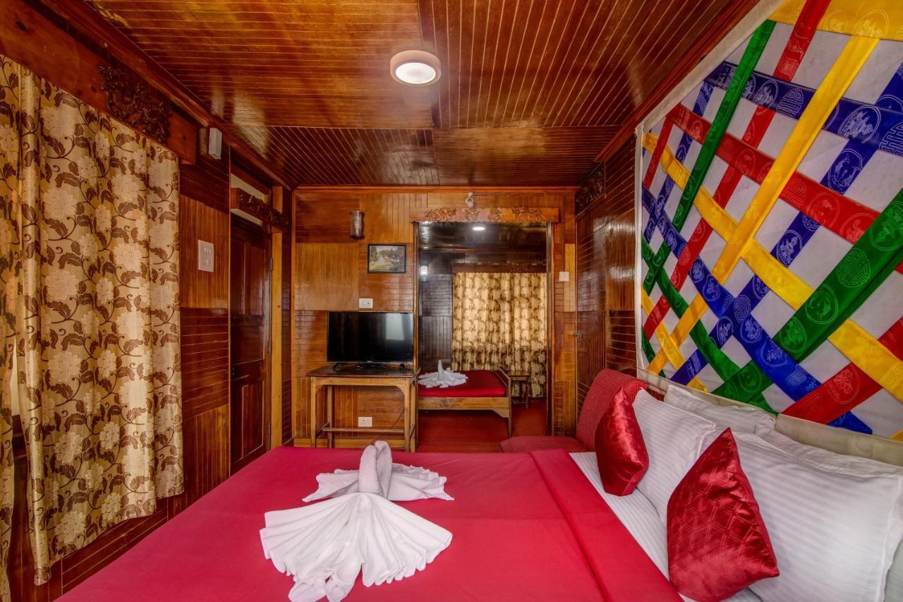 Montis Soyang Premium Heritage Hotel Гангток Экстерьер фото